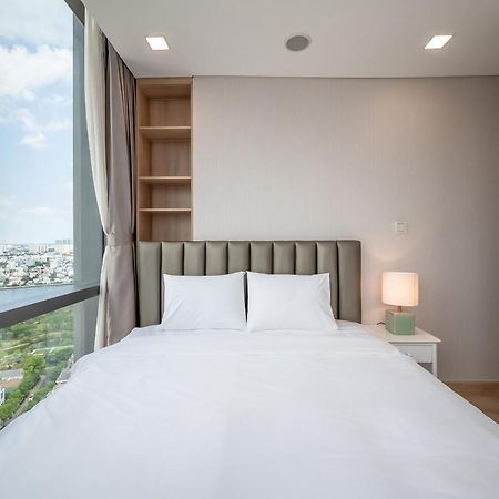 Landmark 81 - Imperial Residence Хошимин Экстерьер фото