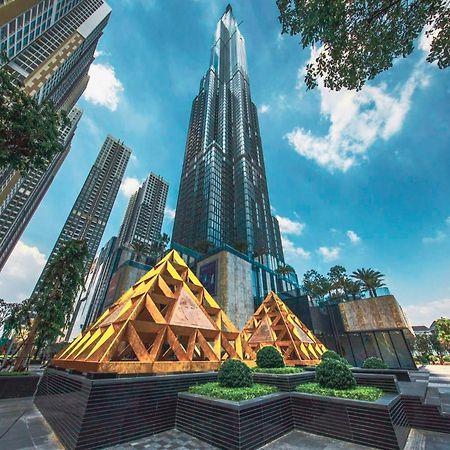 Landmark 81 - Imperial Residence Хошимин Экстерьер фото