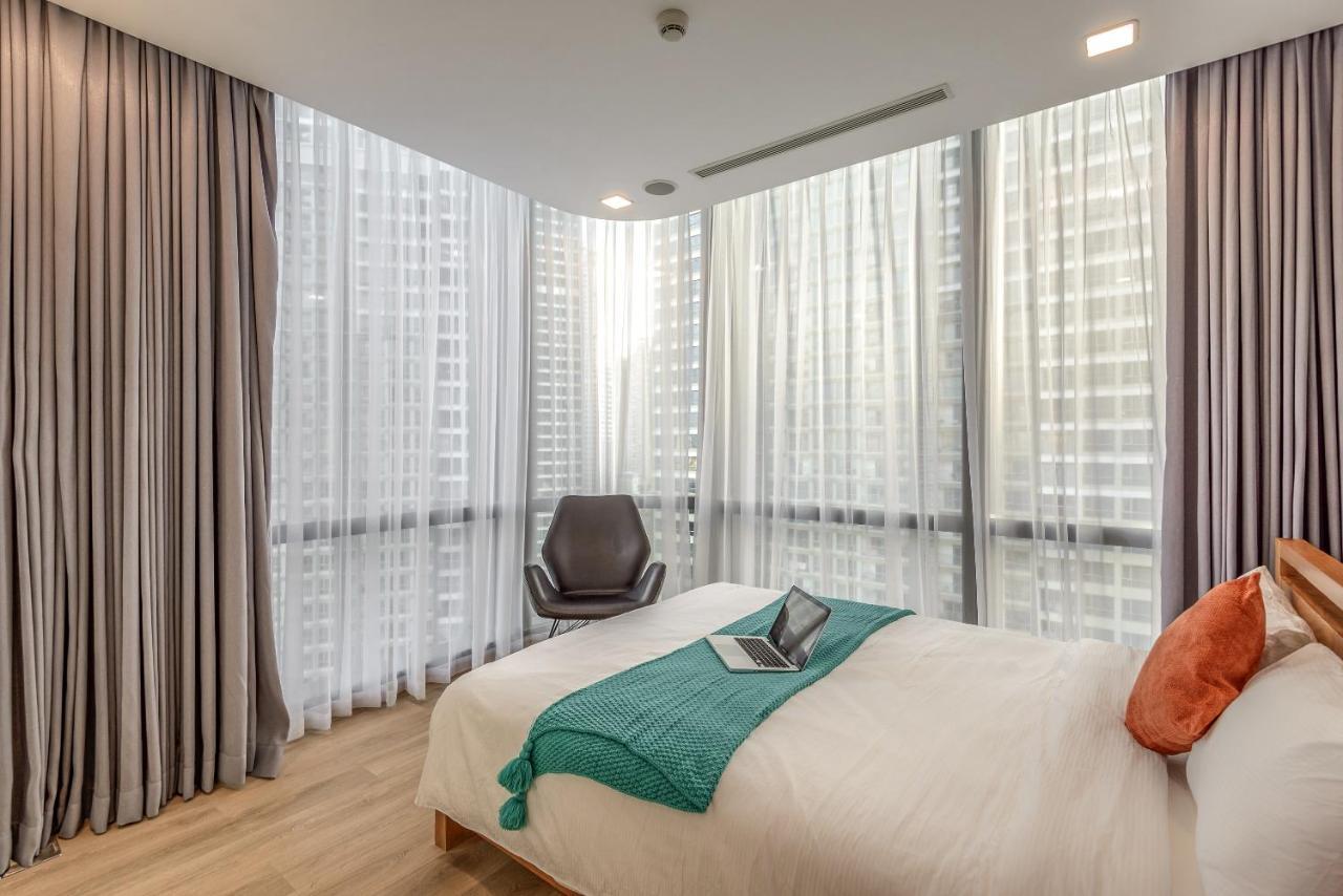 Landmark 81 - Imperial Residence Хошимин Экстерьер фото