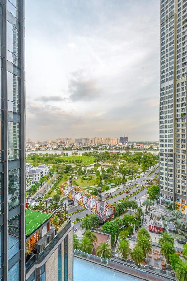 Landmark 81 - Imperial Residence Хошимин Экстерьер фото