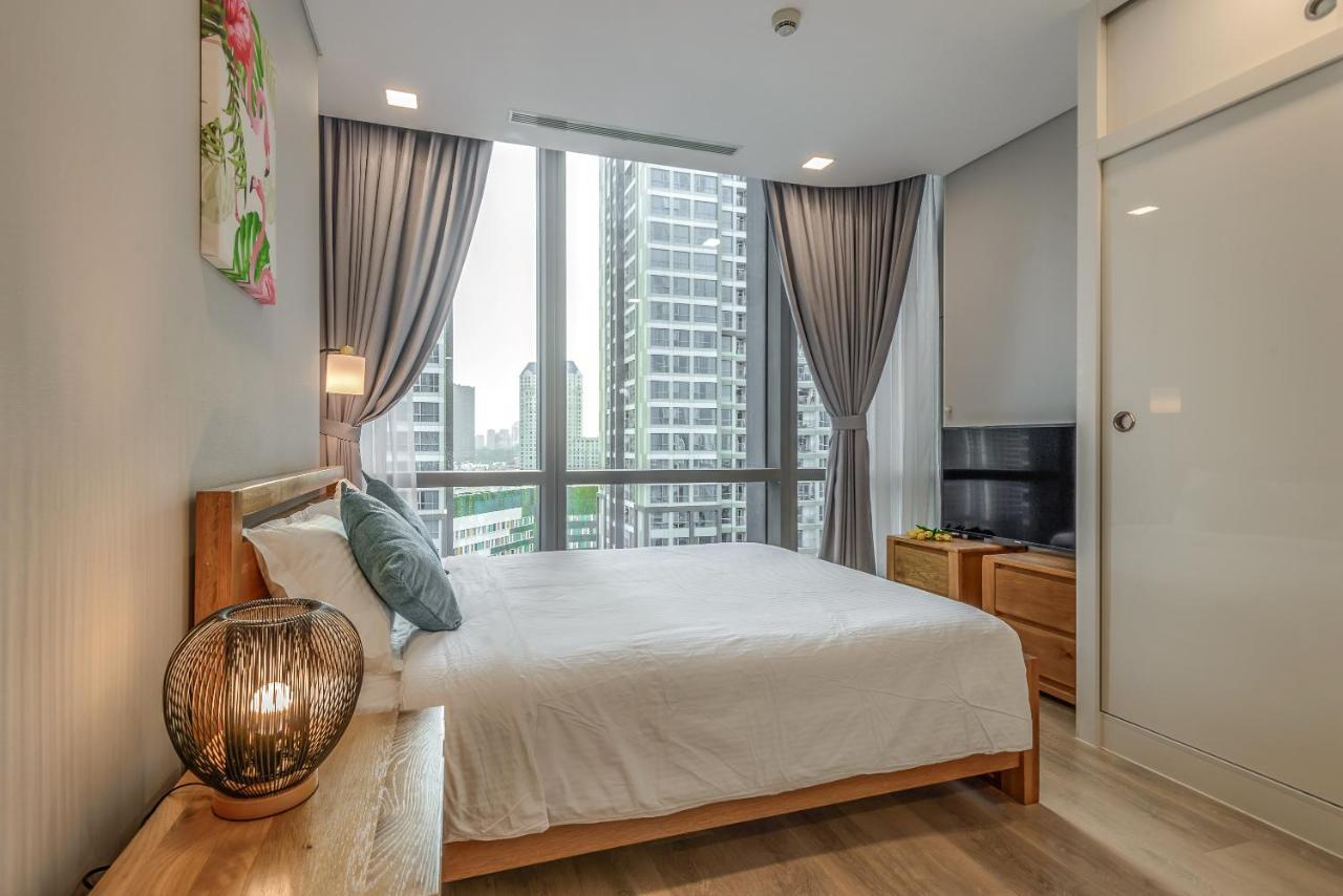 Landmark 81 - Imperial Residence Хошимин Экстерьер фото